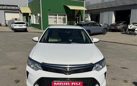 Toyota Camry, 2017 год, 2 500 000 рублей, 2 фотография