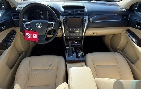 Toyota Camry, 2017 год, 2 500 000 рублей, 15 фотография
