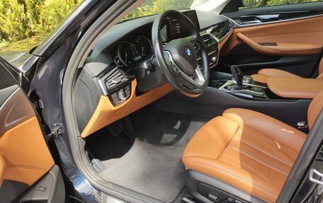 BMW 5 серия, 2019 год, 3 350 000 рублей, 13 фотография