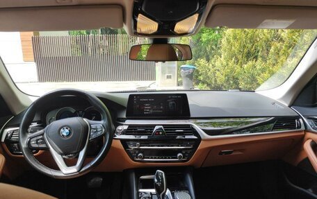 BMW 5 серия, 2019 год, 3 350 000 рублей, 15 фотография