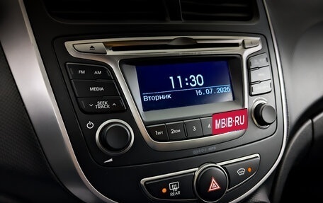 Hyundai Solaris II рестайлинг, 2015 год, 1 145 000 рублей, 25 фотография