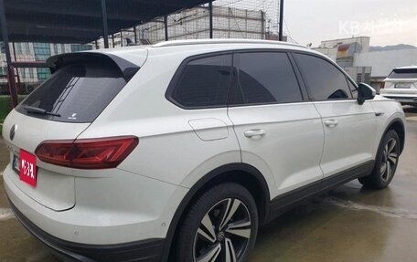 Volkswagen Touareg III, 2022 год, 5 260 000 рублей, 4 фотография