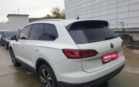 Volkswagen Touareg III, 2022 год, 5 260 000 рублей, 6 фотография