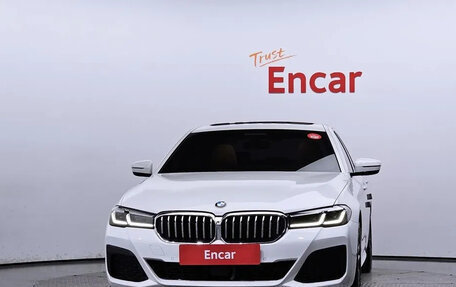 BMW 5 серия, 2022 год, 3 530 000 рублей, 3 фотография
