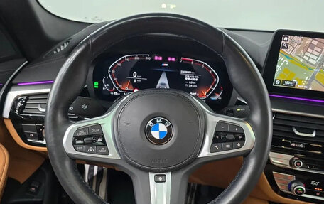 BMW 5 серия, 2022 год, 3 530 000 рублей, 12 фотография