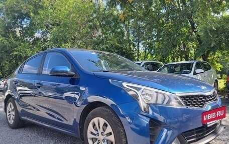 KIA Rio IV, 2021 год, 1 485 000 рублей, 3 фотография
