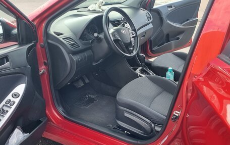 Hyundai Solaris II рестайлинг, 2015 год, 850 000 рублей, 13 фотография