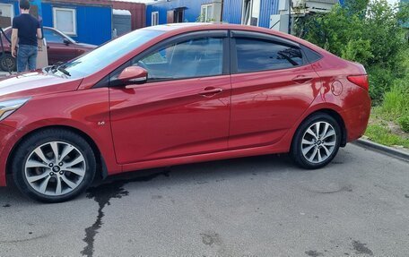 Hyundai Solaris II рестайлинг, 2015 год, 850 000 рублей, 9 фотография