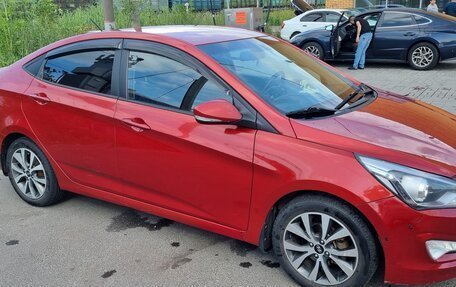 Hyundai Solaris II рестайлинг, 2015 год, 850 000 рублей, 5 фотография