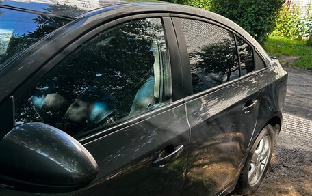 Chevrolet Cruze II, 2011 год, 820 000 рублей, 4 фотография