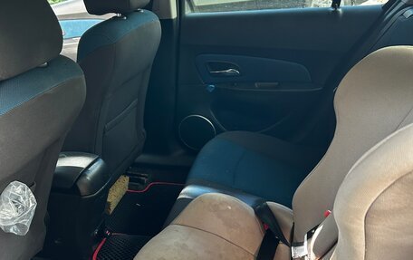 Chevrolet Cruze II, 2011 год, 820 000 рублей, 8 фотография