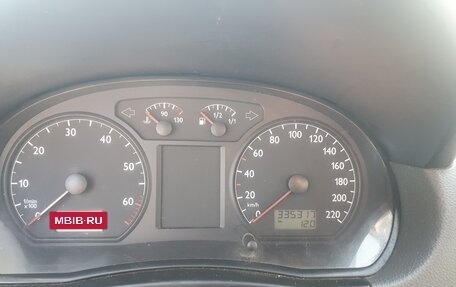 Volkswagen Polo IV рестайлинг, 2002 год, 160 000 рублей, 34 фотография