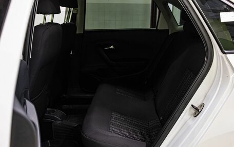 Volkswagen Polo VI (EU Market), 2018 год, 950 000 рублей, 14 фотография
