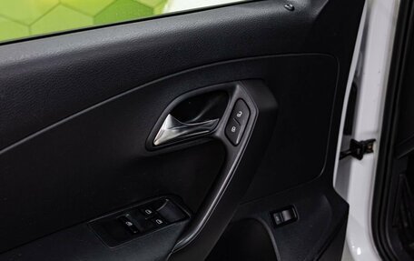 Volkswagen Polo VI (EU Market), 2018 год, 950 000 рублей, 21 фотография