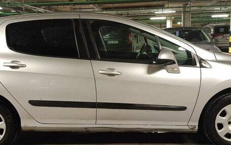 Peugeot 308 II, 2011 год, 530 000 рублей, 2 фотография