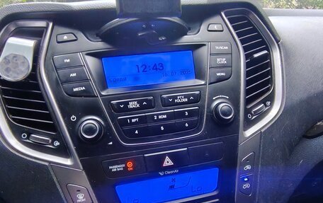 Hyundai Santa Fe III рестайлинг, 2012 год, 1 490 000 рублей, 3 фотография