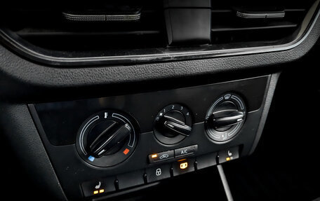 Skoda Rapid II, 2020 год, 1 250 000 рублей, 26 фотография
