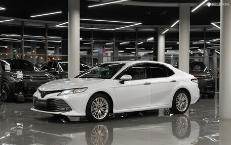 Toyota Camry, 2019 год, 3 090 000 рублей, 1 фотография