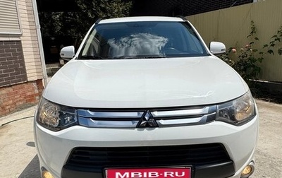 Mitsubishi Outlander III рестайлинг 3, 2013 год, 1 900 000 рублей, 1 фотография