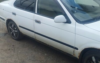 Nissan Sunny B15, 2000 год, 180 000 рублей, 1 фотография