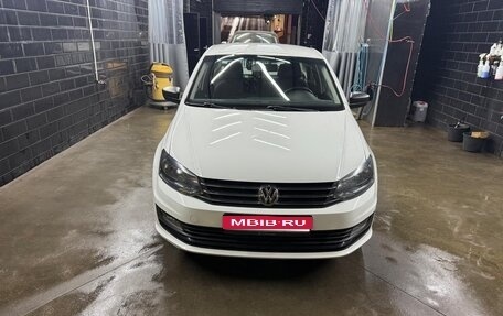 Volkswagen Polo VI (EU Market), 2020 год, 1 200 000 рублей, 1 фотография