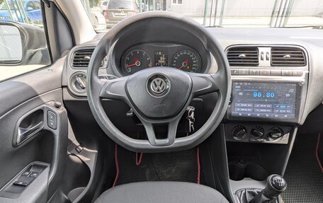 Volkswagen Polo VI (EU Market), 2016 год, 865 000 рублей, 15 фотография