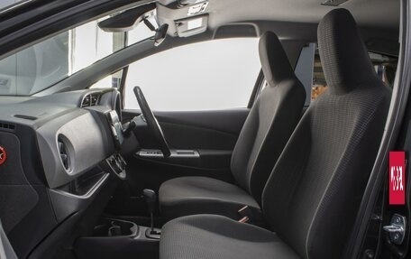 Toyota Vitz, 2016 год, 875 000 рублей, 8 фотография