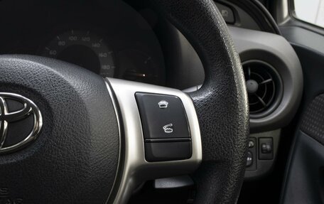 Toyota Vitz, 2016 год, 875 000 рублей, 17 фотография