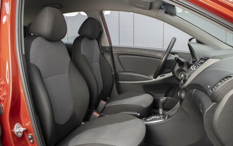 Hyundai Solaris II рестайлинг, 2012 год, 880 000 рублей, 8 фотография