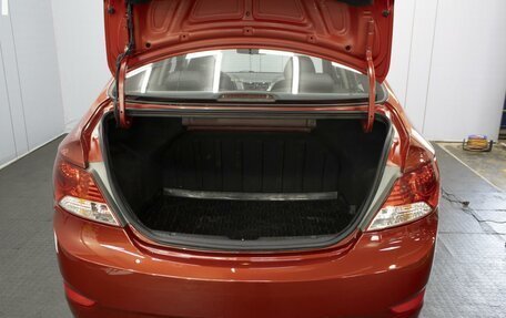 Hyundai Solaris II рестайлинг, 2012 год, 880 000 рублей, 18 фотография