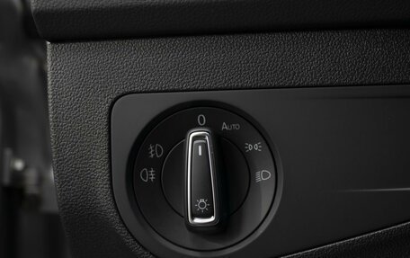 Volkswagen Tiguan II, 2018 год, 2 350 000 рублей, 20 фотография