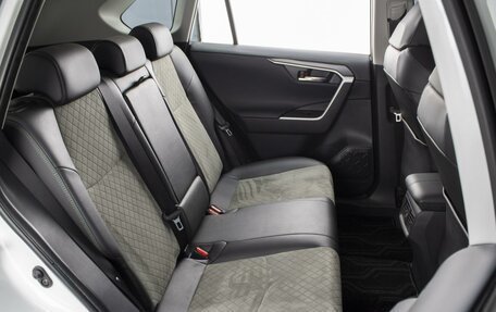 Toyota RAV4, 2024 год, 4 500 000 рублей, 7 фотография