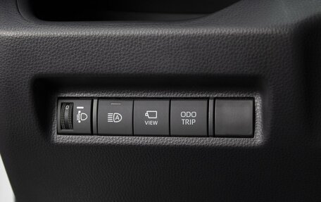 Toyota RAV4, 2024 год, 4 500 000 рублей, 19 фотография