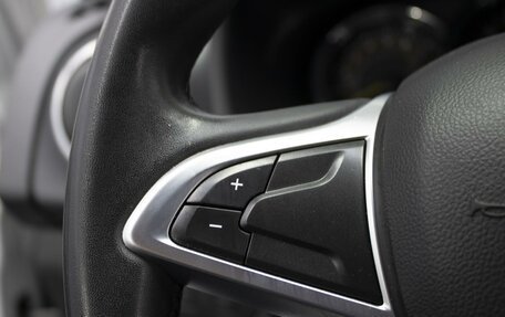 Renault Sandero II рестайлинг, 2019 год, 1 240 000 рублей, 17 фотография