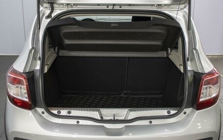 Renault Sandero II рестайлинг, 2019 год, 1 240 000 рублей, 20 фотография