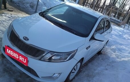 KIA Rio III рестайлинг, 2013 год, 498 000 рублей, 2 фотография