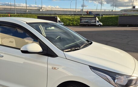 Hyundai Solaris II рестайлинг, 2017 год, 1 350 000 рублей, 6 фотография