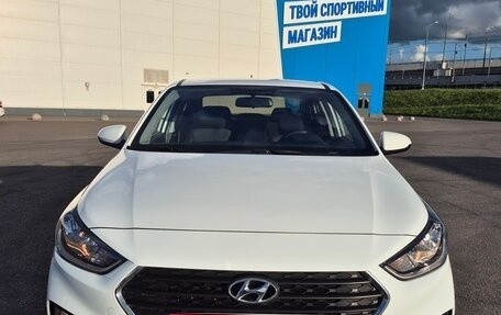 Hyundai Solaris II рестайлинг, 2017 год, 1 350 000 рублей, 4 фотография
