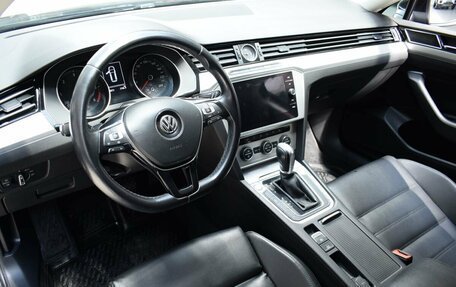 Volkswagen Passat B8 рестайлинг, 2019 год, 1 890 000 рублей, 9 фотография