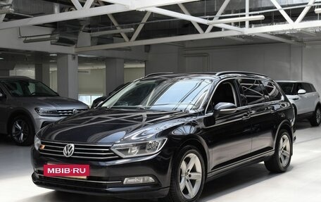 Volkswagen Passat B8 рестайлинг, 2019 год, 1 890 000 рублей, 3 фотография