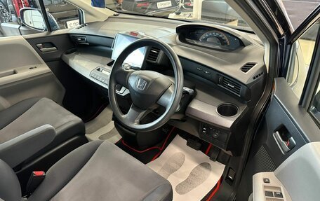 Honda Freed I, 2009 год, 1 099 999 рублей, 10 фотография