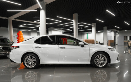 Toyota Camry, 2019 год, 3 090 000 рублей, 7 фотография