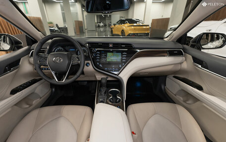 Toyota Camry, 2019 год, 3 090 000 рублей, 9 фотография