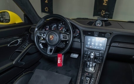 Porsche 911, 2017 год, 10 900 000 рублей, 32 фотография