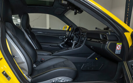 Porsche 911, 2017 год, 10 900 000 рублей, 39 фотография