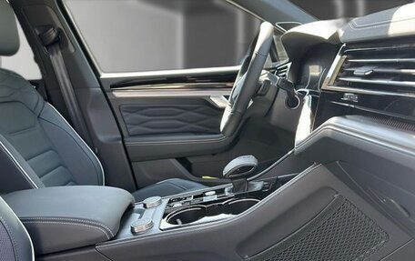 Volkswagen Touareg III, 2025 год, 10 900 000 рублей, 6 фотография