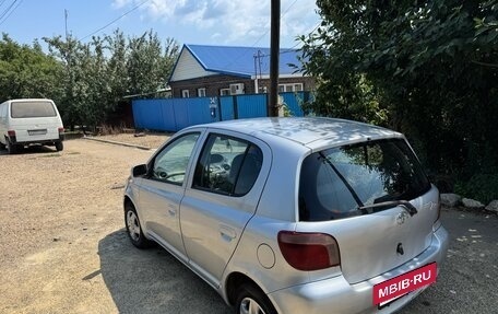 Toyota Vitz, 1999 год, 270 000 рублей, 2 фотография