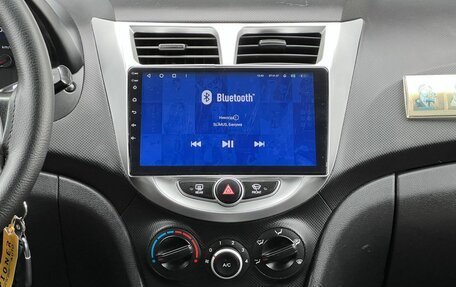 Hyundai Solaris II рестайлинг, 2011 год, 680 000 рублей, 8 фотография