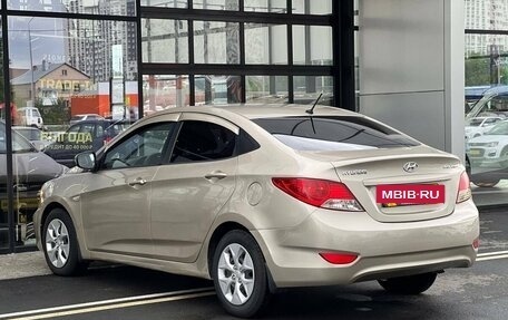 Hyundai Solaris II рестайлинг, 2011 год, 680 000 рублей, 6 фотография