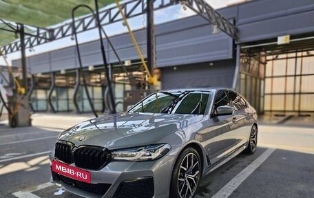 BMW 5 серия, 2022 год, 5 649 000 рублей, 2 фотография